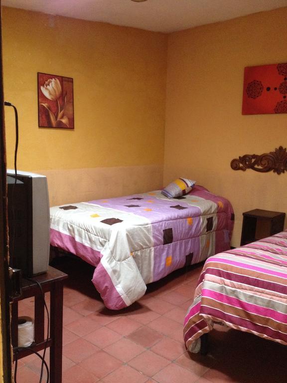 Hostel La Quinta Antigua Ruang foto